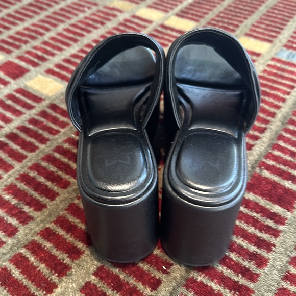 Marc Fisher Wedges 71/2 - Picture 2 of 13